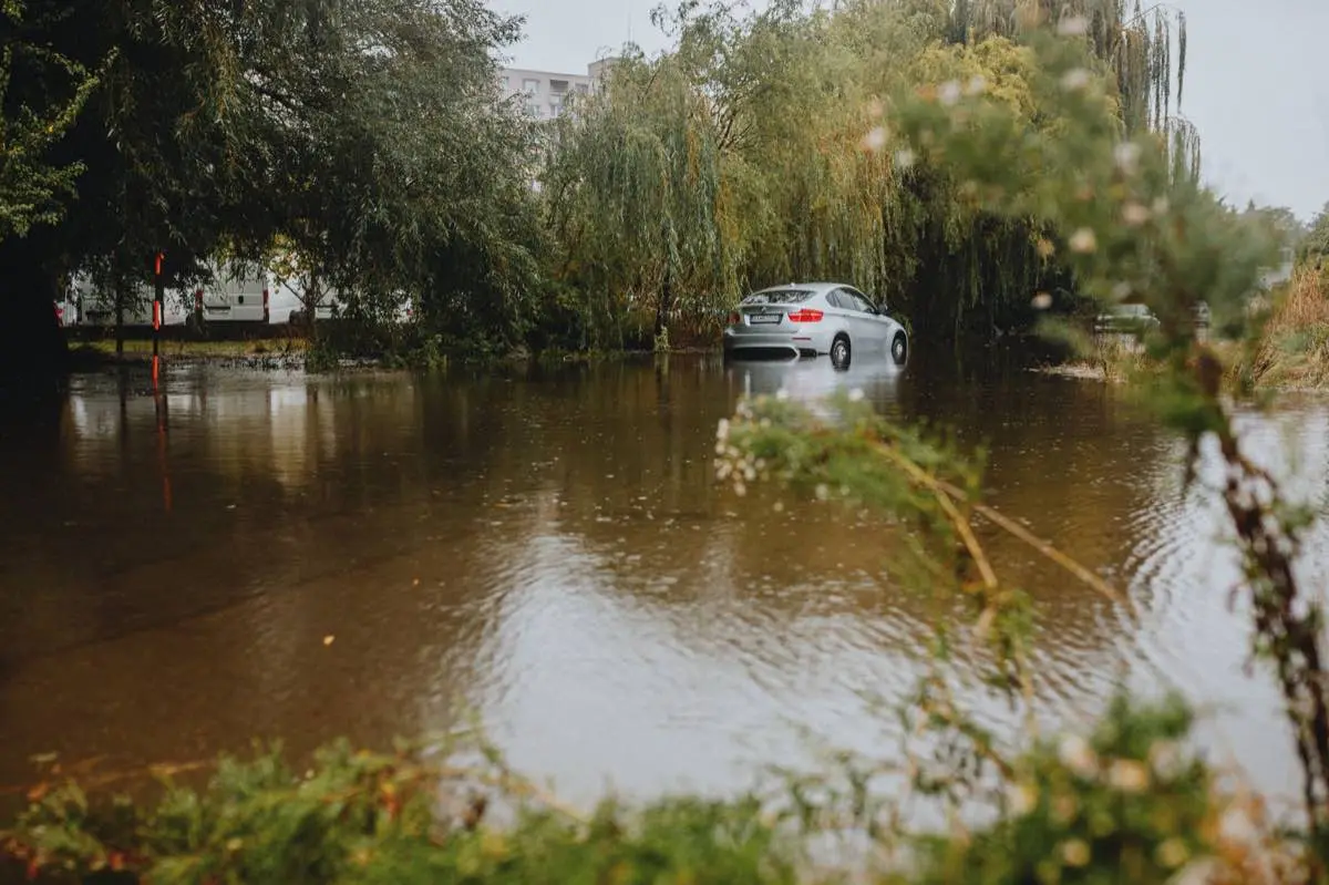Burst Pipe & Supply Line Failures in Ontario, CA
